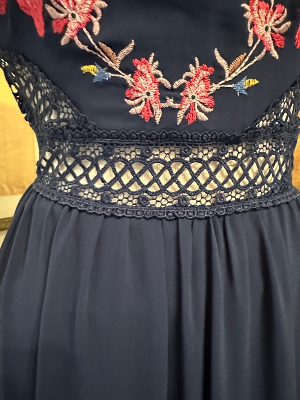 NWT Soieblu Navy Floral/Lace Embroidered Halter Maxi Dress w/Adj Straps -Large - Picture 9 of 15